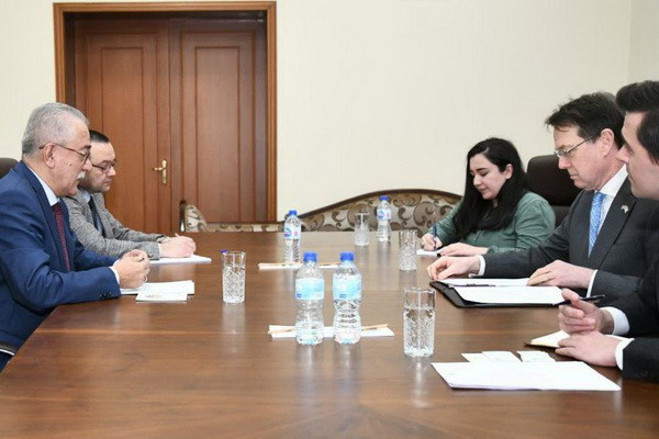Ismatulla Irgashev meets with the UK Ambassador
