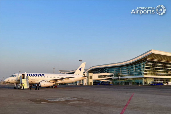 Авиакомпания «ИрАэро» начала полеты из Самарканда в Казань