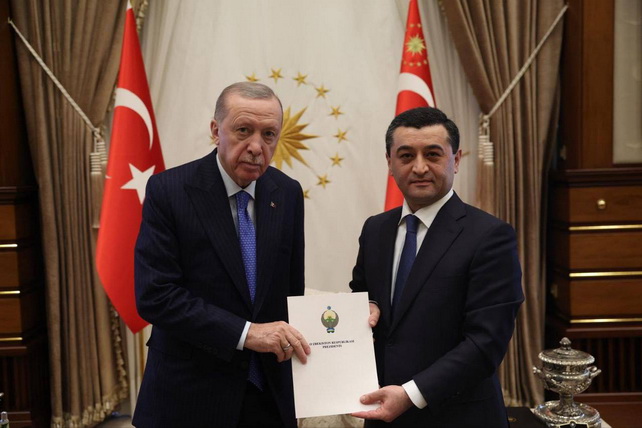 Turkiya Prezidenti O‘zbekiston va Ozarbayjon tashqi ishlar vazirlarini qabul qildi