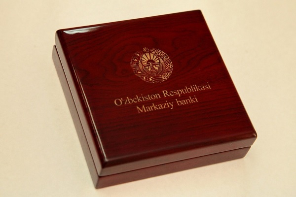 ЦБ выпускает в обращение памятные монеты из золота и серебра