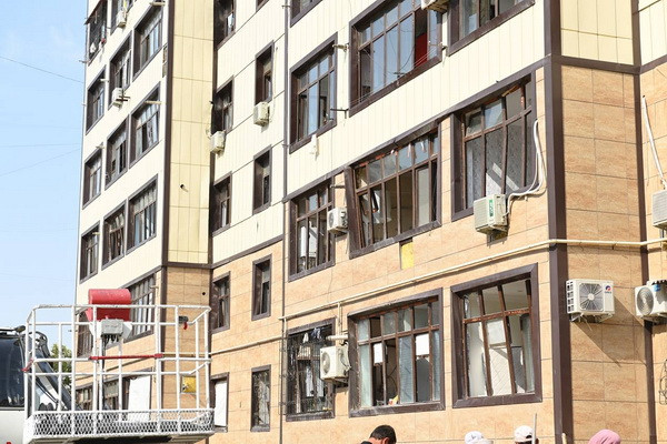 About 600 apartments were damaged in an explosion at a warehouse in Tashkent