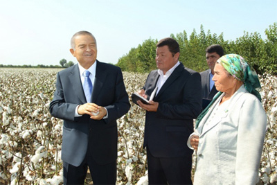 Президент Узбекистана посетил Андижанскую область