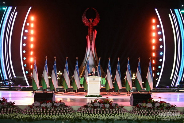 Uzbek President visits Youth Festival