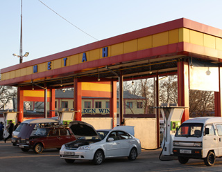В Узбекистане выросли цены на сжатый газ для автомобилей