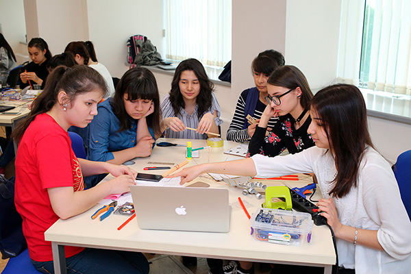 Submission of applications for participation in the "TechGirls" program begins