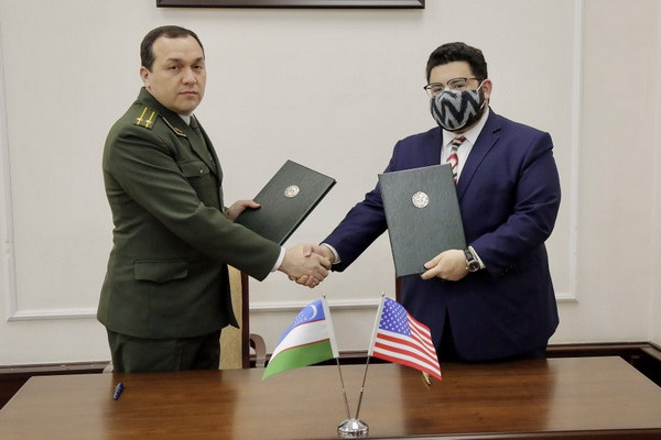 США предоставили новое оборудование для укрепления потенциала ГТК Узбекистана в борьбе с контрабандой ядерных материалов