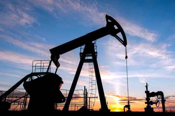 Узбекистан планирует импортировать 300 тыс. тонн нефти из России в 2023 году