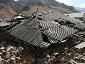 Uzbekistan hands over 400 tonnes of aid to Kyrgyz Republic 