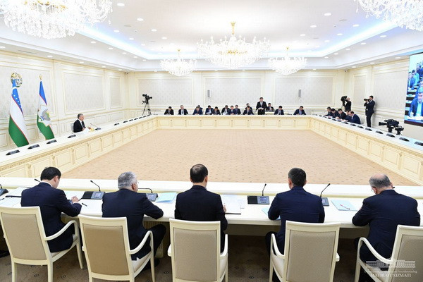 Под председательством Президента состоялось видеоселекторное совещание по вопросам развития промышленности