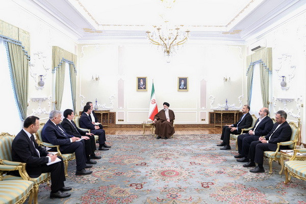 Iranian President calls for strengthening Iran-Uzbekistan mutual ties