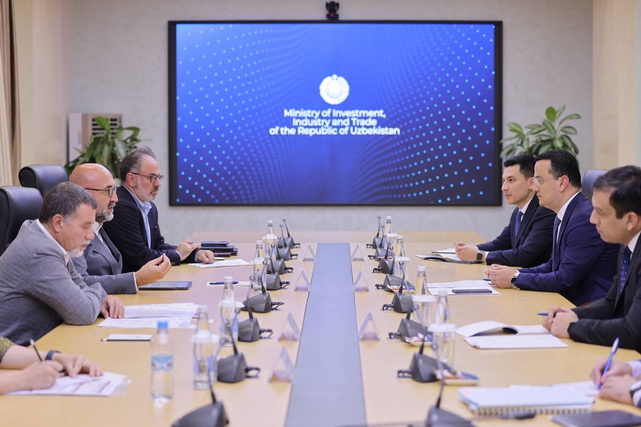 Лазиз Кудратов провел встречу с президентом Anadolu Isuzu