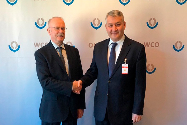Дильер Хакимов встретился с исполнительным директором канцелярии Всемирной таможенной организации