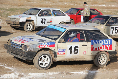Final of Uzbekistan automobile racing championship takes place in Jizzakh region