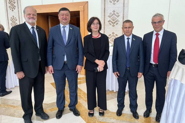 Делегация Олий Мажлиса приняла участие в международной конференции