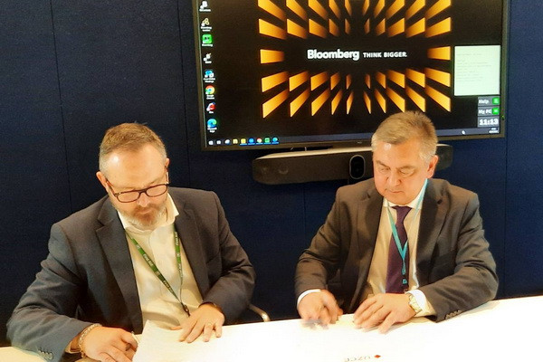Bloomberg opens UZCE information window