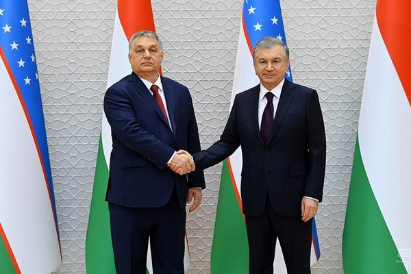 Shavkat Mirziyoyev and Viktor Orban hold a narrow-format meeting