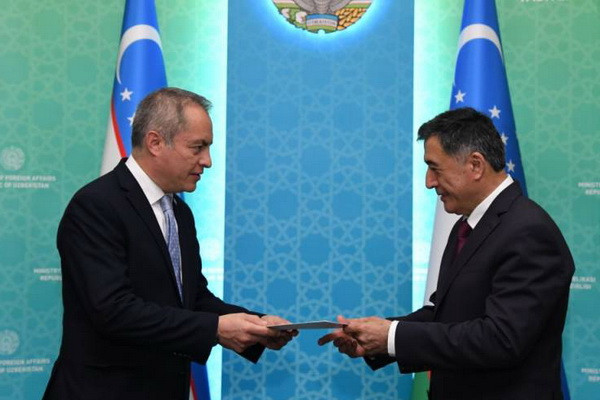 Vladimir Norov receives the Ambassador of the United Mexican States to Uzbekistan
