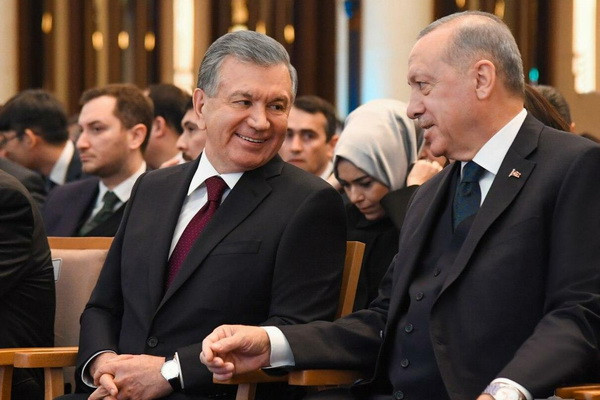 President of Uzbekistan and Türkiye discuss current issues on the bilateral agenda
