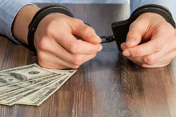 В Ташкенте у бизнесмена потребовали $300 тысяч за разрешение на строительство домов