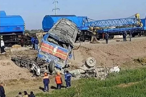 A train collided with a truck on the Jizzakh-2 stretch