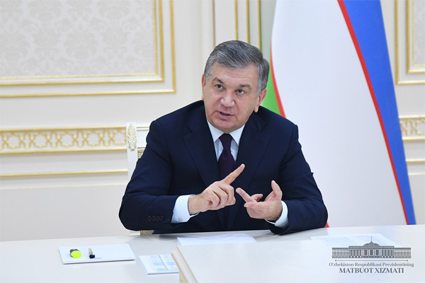 Uzbek leader holds meeting to discuss development of chemical industry