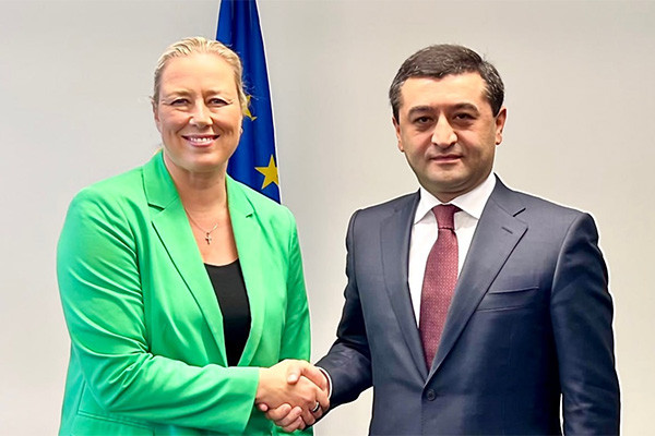 Minister of Foreign Affairs of Uzbekistan holds a meeting with the EU Commissioner for International Partnerships