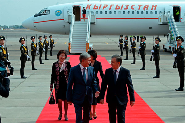 President of Kyrgyzstan arrives in Tashkent