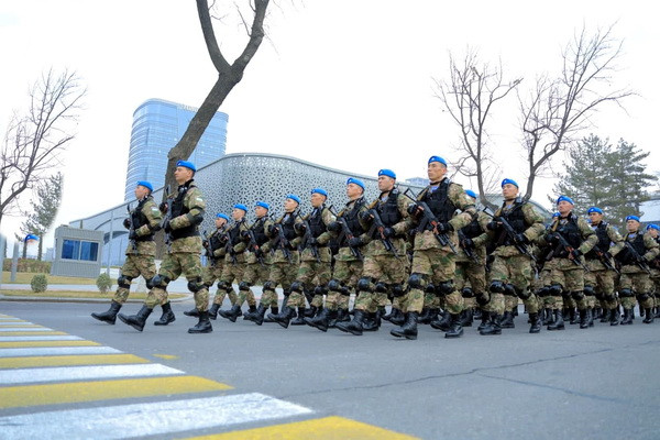 На улицах столицы прошёл военно-патриотический парад