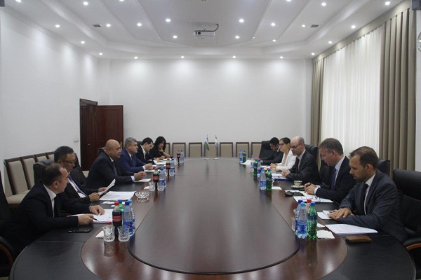 НАК «Узбекистон хаво йуллари» провела переговоры с компанией «Сargolux»