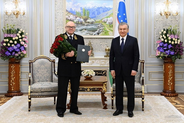 President of Uzbekistan receives the Ambassador of Russia