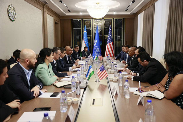 Мэр Нью-Йорка Эрик Адамс посетил Торгово-промышленную палату Узбекистана