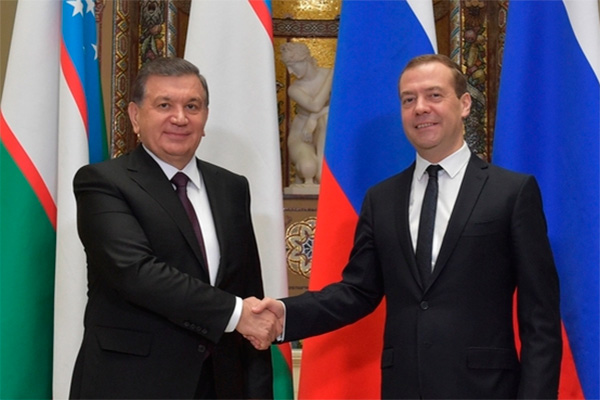 Шавкат Мирзиёев Дмитрий Медведев билан учрашди