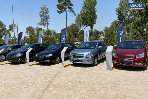 UzAuto Motors takes part in the international business forum