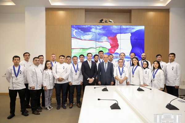 The first graduates of Le Cordon Bleu return to Tashkent