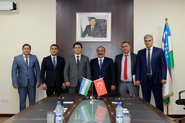 Турецкая компания и Узбекистан подписали соглашение о разработке двух месторождений золота