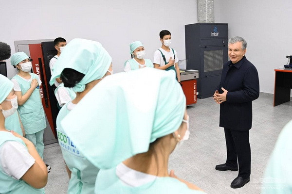 President gets acquainted with economic projects in Shumanay