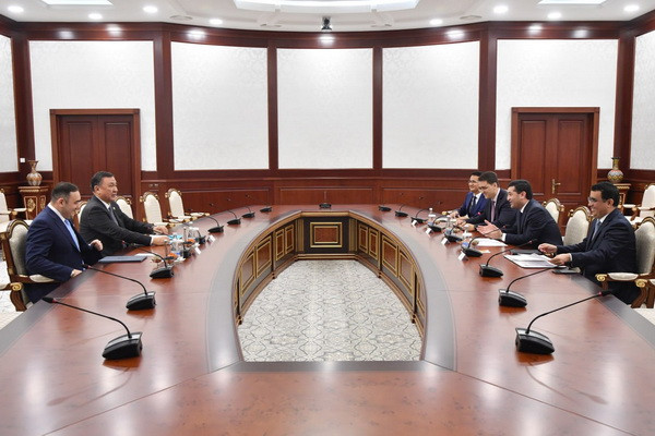 Foreign Minister of Uzbekistan meets with Secretary General of the Organization of Turkic States