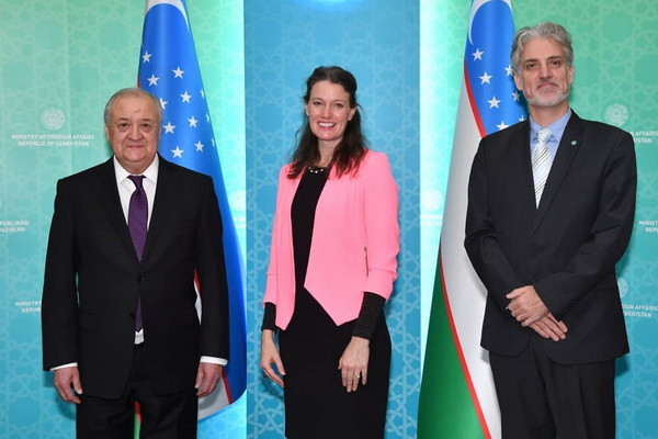 Uzbek FM holds meeting with GGGI’s Deputy Director-General