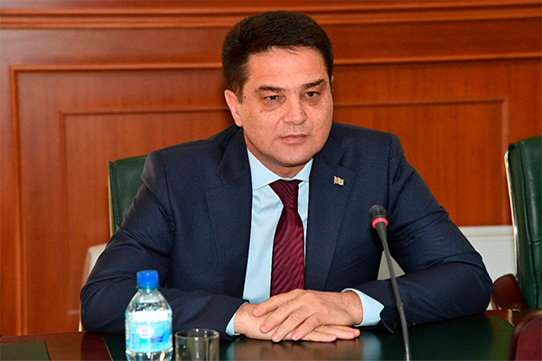 Абдулазиз Камилов Туркманистон Элчисини қабул қилди