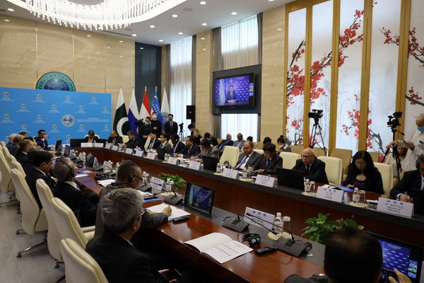Acting FM takes part in the "round table" on the topic "SCO: past, present, future"