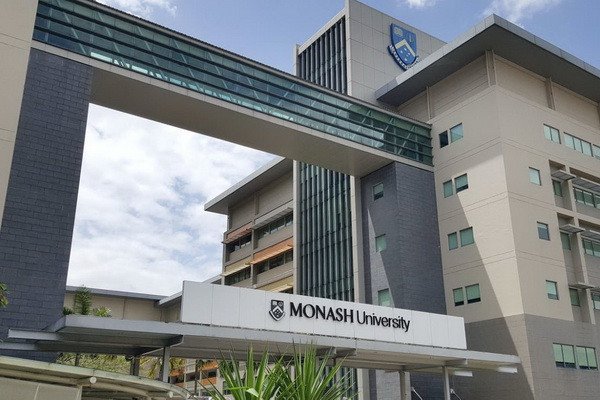 Представители Университета AKFA и Monash University обсудили вопросы сотрудничества