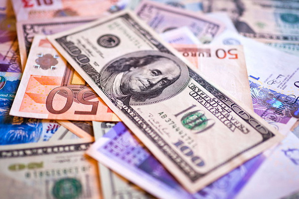 Legal entities purchase currencies for US$10.4 billion in 2018