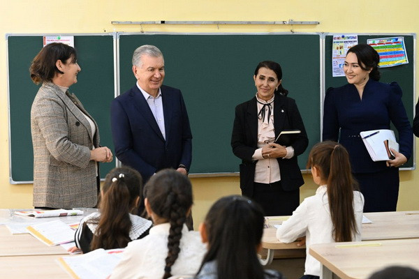 Президент посетил школу в Каршинском районе