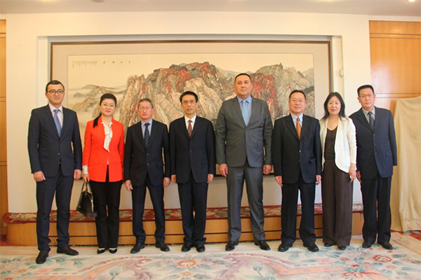 Delegation of Uzbekistan visits Chinese city of Zhenzhou