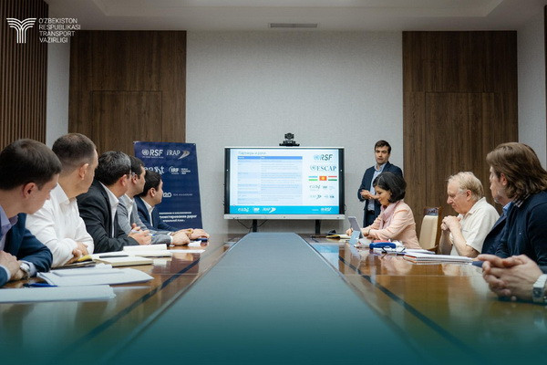 Обсуждена программа по проектированию дорог в ЦА