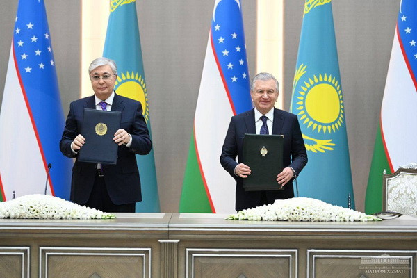 Uzbekistan, Kazakhstan sign documents to strengthen the strategic partnership and develop allied relations