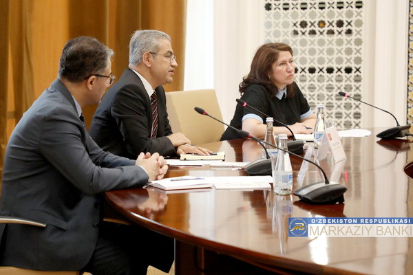 CBU hosts meeting with the ambassador of the Republic of Turkiye in Uzbekistan