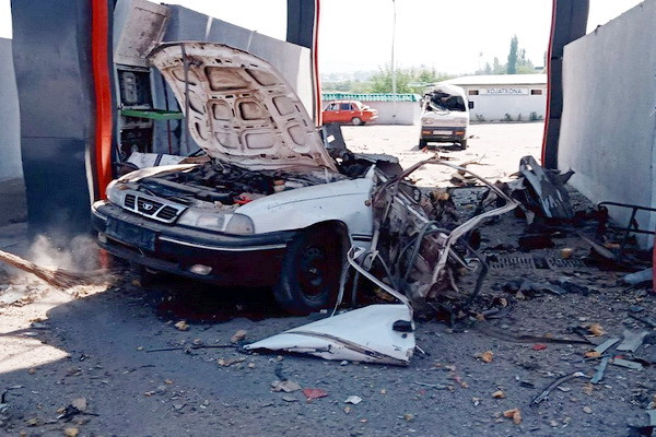 A gas cylinder of Nexia-1 exploded while refueling in Tashkent region