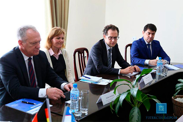 Uzbek-German seminar on textile takes place in Tashkent