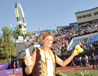 Irina-Camelia Begu lifts Tashkent Open title